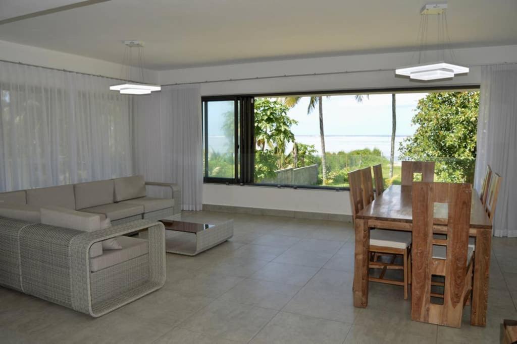 Appartement De Luxe Sur La Plage Riambel Kültér fotó